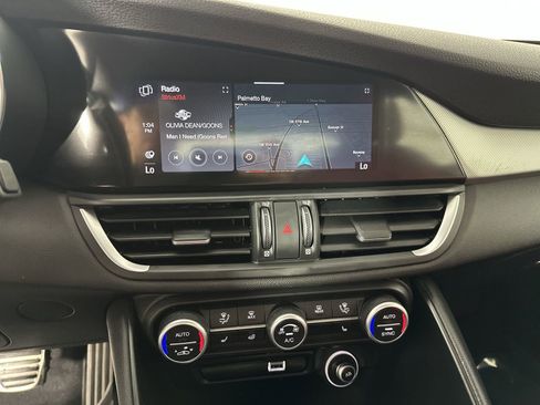 Used 2023 Alfa Romeo Giulia Veloce image 25