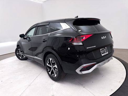 Certified 2023 Kia Sportage EX FWD image 2