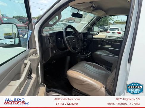 Used 2017 Chevrolet Express 2500 LS RWD image 11