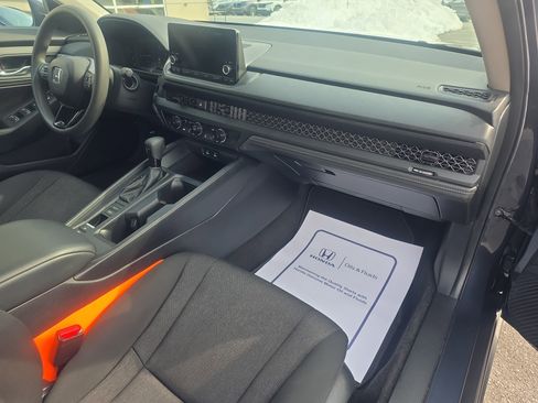 Used 2023 Honda Accord LX image 12