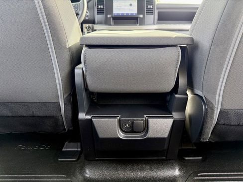 New 2025 Ford F550 4x4 Crew Cab Super Duty w/ XL Chrome Package image 25