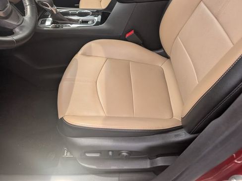 Used 2023 Chevrolet Equinox Premier AWD/4WD image 22