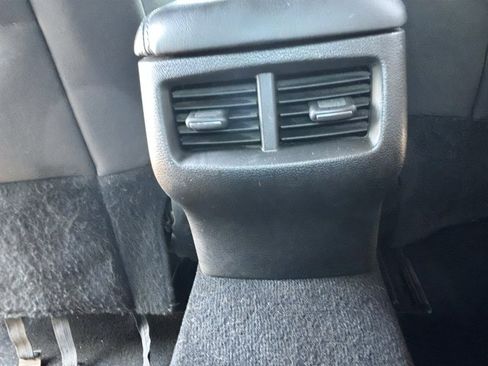 Used 2020 Dodge Challenger SXT RWD image 28