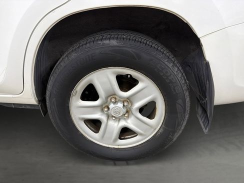 Used 2012 Toyota RAV4 4WD w/ Value Pkg image 43