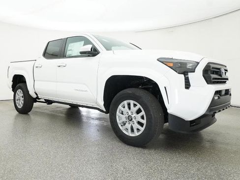 New 2026 Toyota Tacoma SR5 image 30