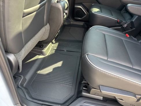 New 2026 Buick Enclave Avenir w/ Super Cruise Package image 22