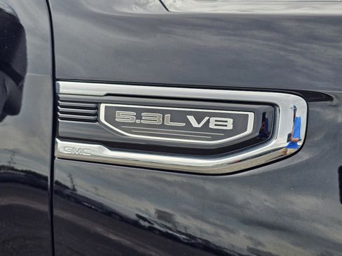 Used 2025 GMC Sierra 1500 SLT AWD/4WD image 7