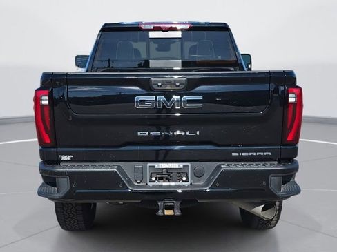 Used 2024 GMC Sierra 2500 Denali Ultimate w/ Max Trailering Package image 4