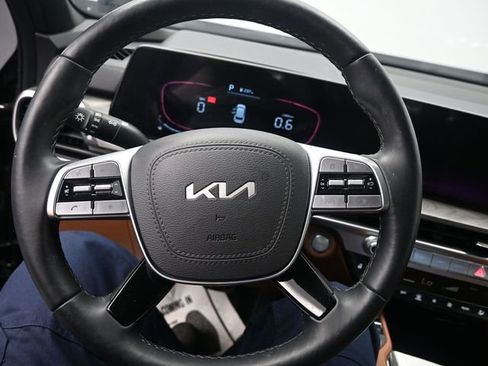 Used 2025 Kia Telluride EX X-Line AWD/4WD image 12