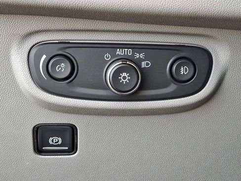 Used 2019 GMC Terrain SLT w/ Preferred Package image 26