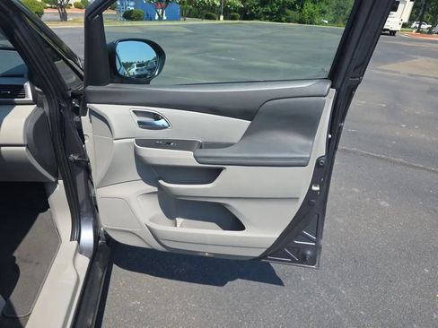 Used 2016 Honda Odyssey EX image 49