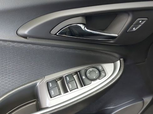 Used 2024 Chevrolet Malibu LT image 25