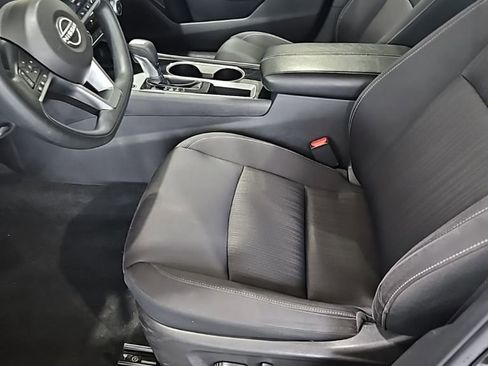 Used 2024 Nissan Altima 2.5 SV image 25