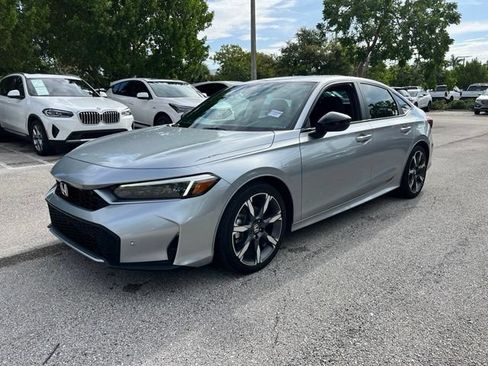 Used 2025 Honda Civic Sport Touring image 3