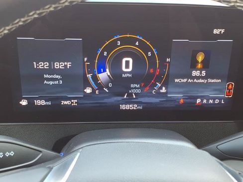 Used 2025 Chevrolet Traverse LT AWD/4WD image 21