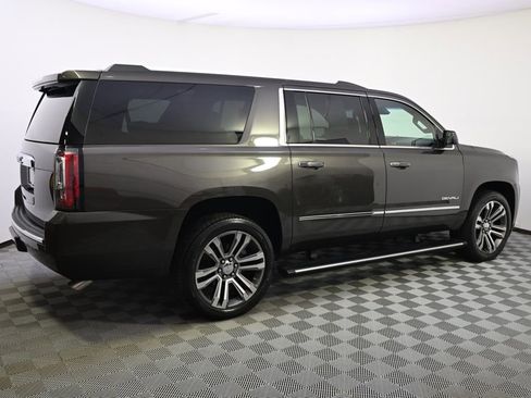 Used 2019 GMC Yukon XL Denali w/ Denali Ultimate Package image 7