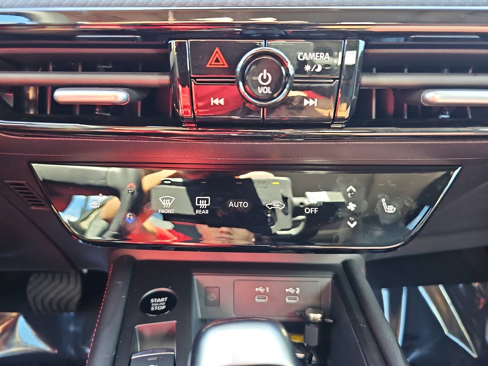 Used 2026 Nissan Kicks SR w/ SR Premium Package FWD image 21