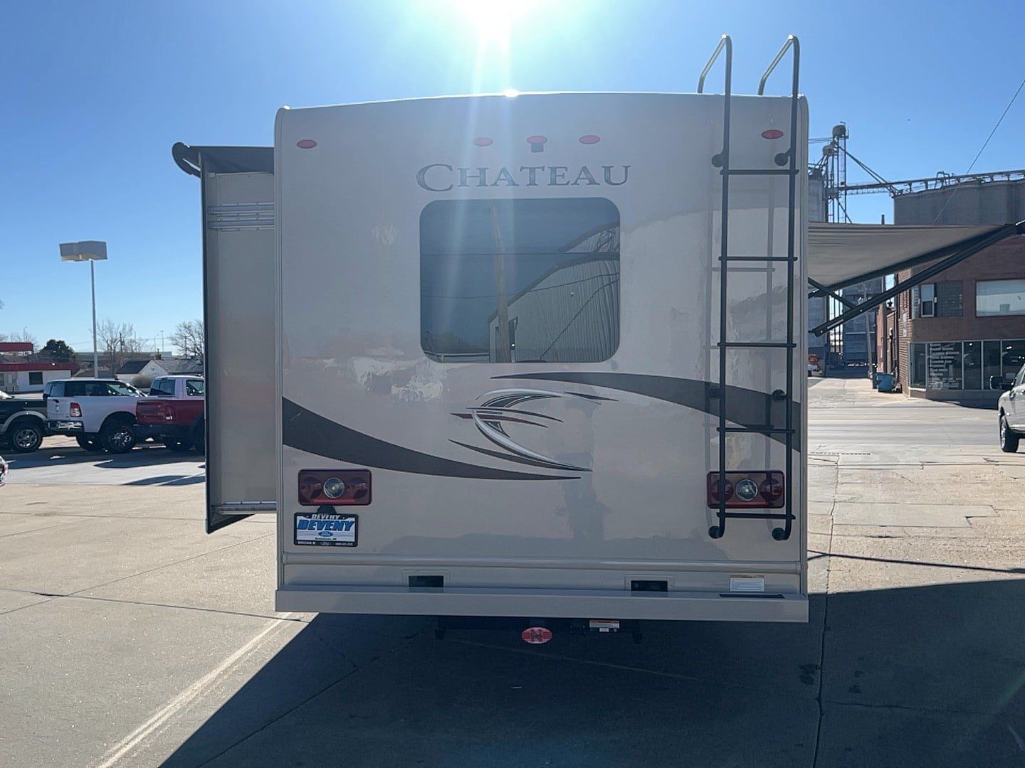 Used 2017 Ford E-450 and Econoline 450 Super Duty w/ Motorhome Prep Package RWD image 6