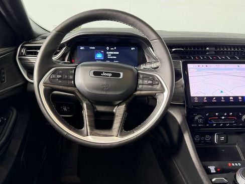 Used 2024 Jeep Grand Cherokee L Limited w/ Luxury Tech Group II image 13