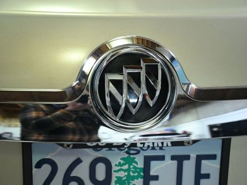 Used 2010 Buick LaCrosse CXL w/ Luxury Package image 10