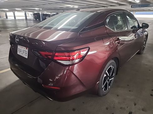 Used 2025 Nissan Sentra SV image 2