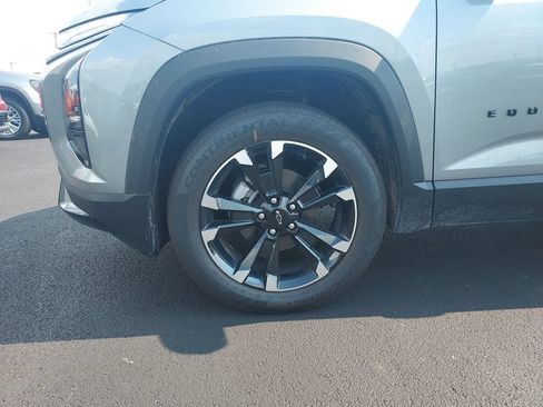 New 2027 Chevrolet Equinox RS w/ LPO, Floor Liner Package AWD/4WD image 10