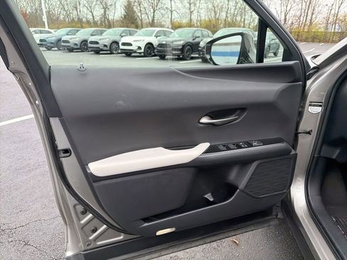 Used 2021 Lexus UX 250h w/ Premium Package image 19