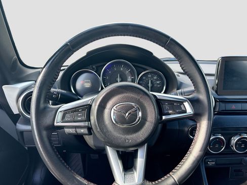 Used 2019 MAZDA MX-5 Miata RF Grand Touring image 11