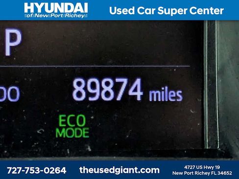 Used 2020 Toyota C-HR XLE FWD image 29