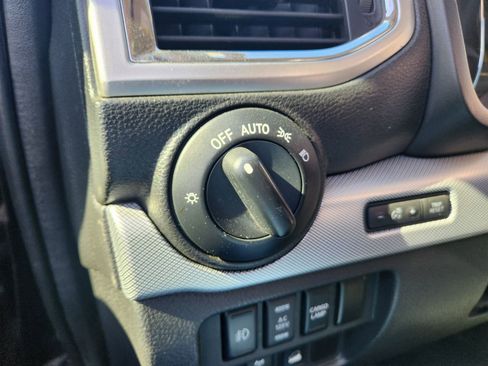 Used 2016 Nissan Titan PRO-4X image 17