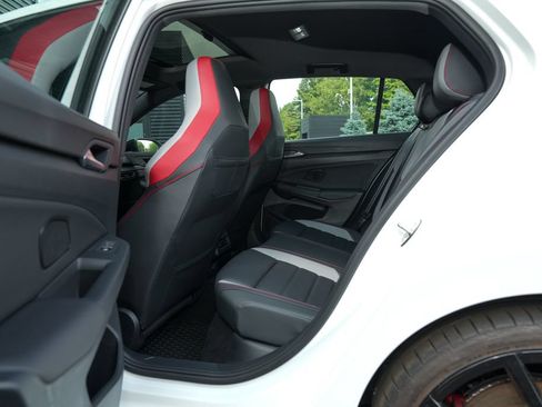 Used 2024 Volkswagen GTI Autobahn FWD image 31