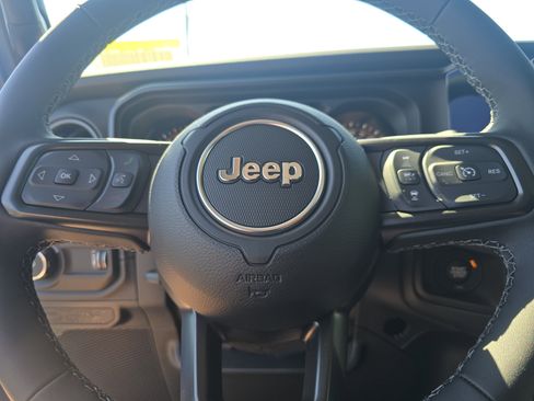 New 2025 Jeep Wrangler Rubicon image 28