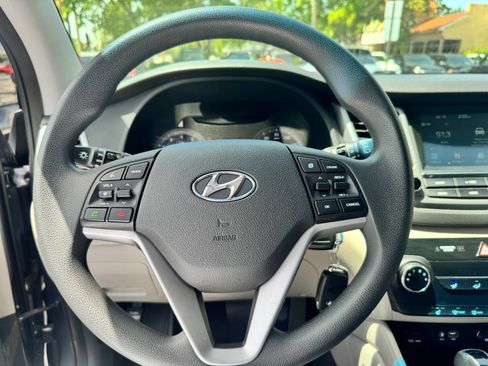 Used 2018 Hyundai Tucson SEL AWD/4WD image 29