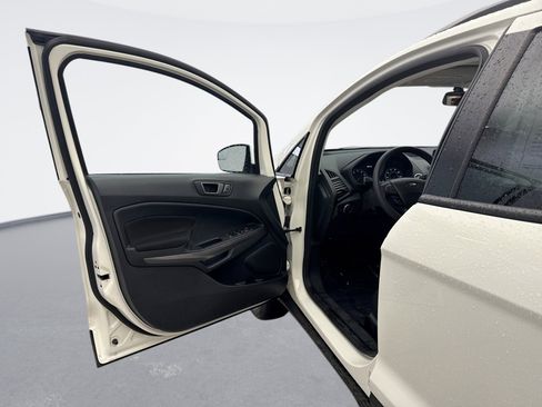 Used 2021 Ford EcoSport SE image 9