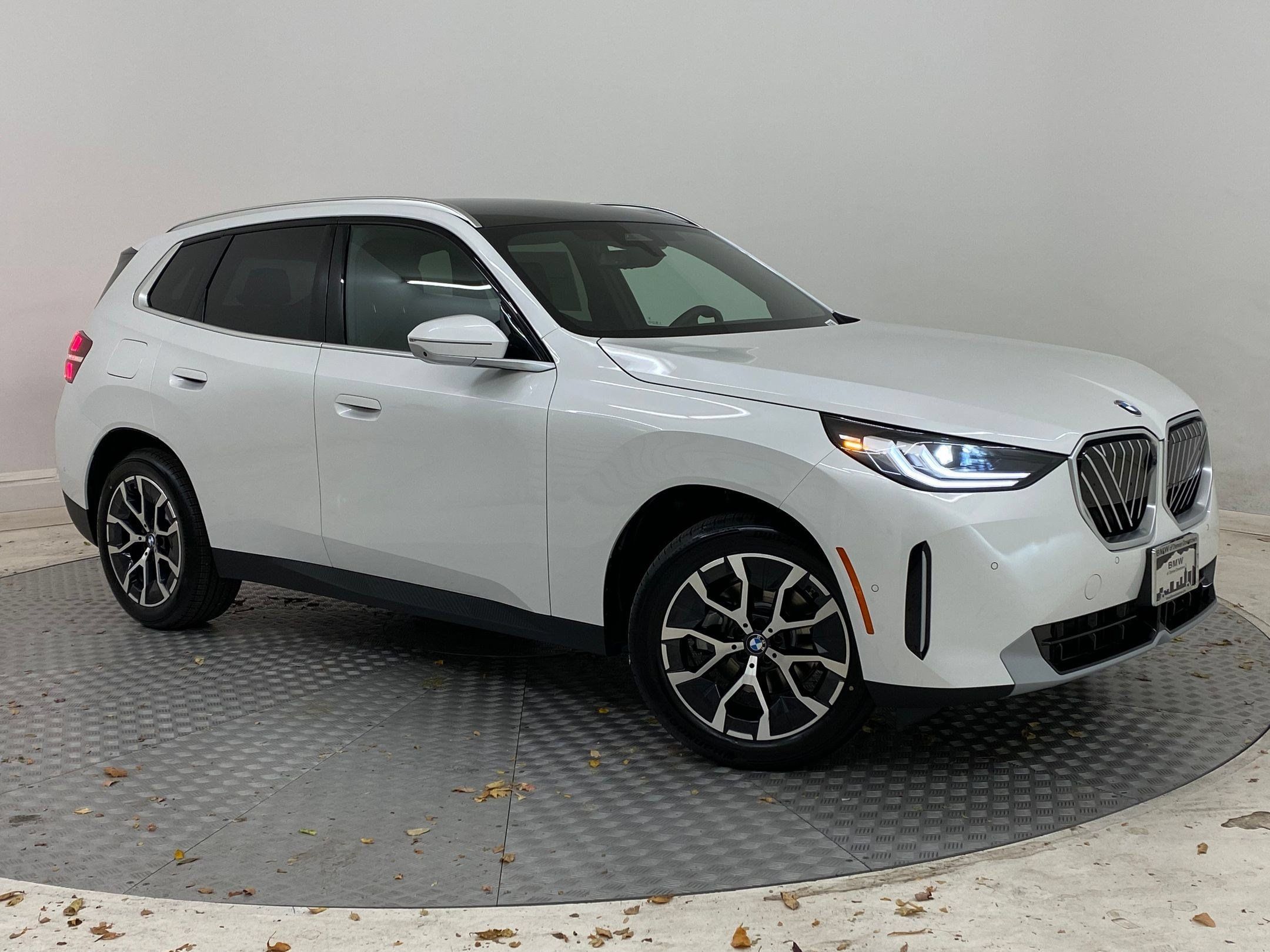 Used 2026 BMW X3 xDrive30i w/ Premium Package AWD/4WD image 6