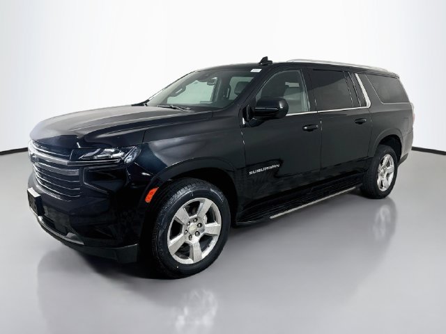 Used 2023 Chevrolet Suburban LT RWD image 4