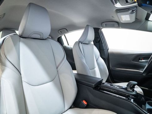 New 2026 Toyota Prius XLE image 15