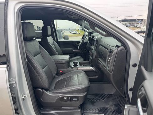 Used 2023 Chevrolet Silverado 2500 LTZ w/ LTZ Plus Package image 12