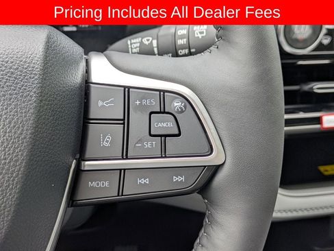 New 2026 Toyota Highlander Limited AWD/4WD image 29