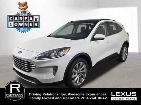 Used 2022 Ford Escape Titanium w/ Titanium Elite Package AWD/4WD image 1