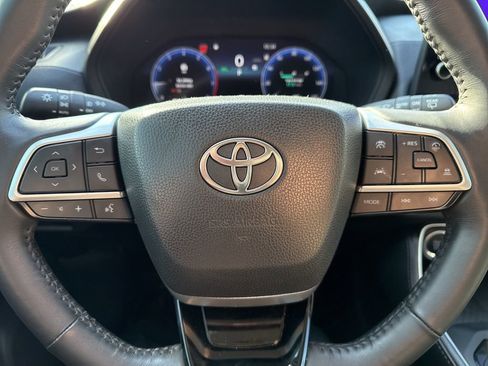 Used 2024 Toyota Grand Highlander Limited image 34