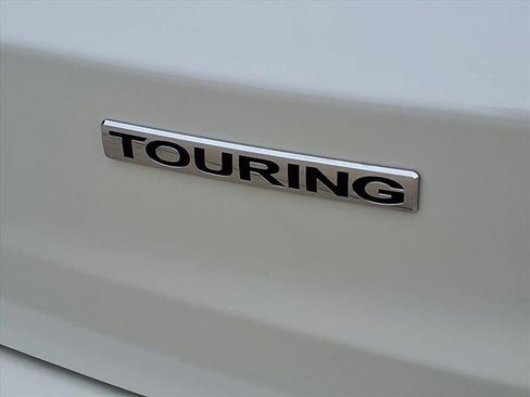 Used 2016 Honda CR-V Touring image 24