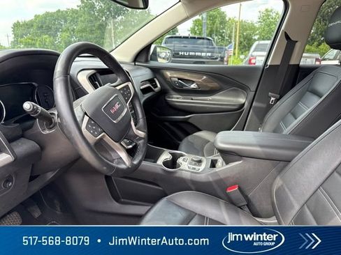 Used 2023 GMC Terrain Denali w/ Denali Premium Package AWD/4WD image 12