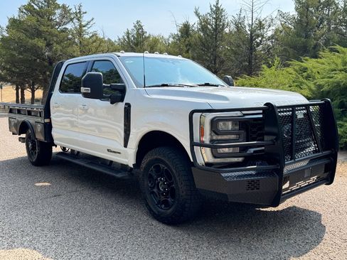 Used 2023 Ford F250 XLT w/ XLT Premium Package AWD/4WD image 3