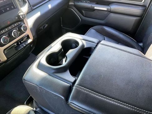 Used 2022 RAM 1500 Laramie AWD/4WD image 14