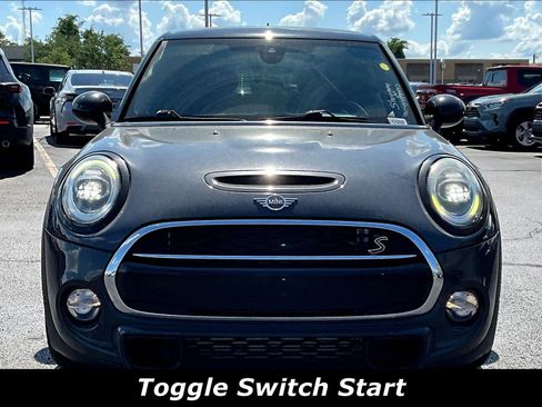 Used 2019 MINI Cooper S w/ Signature Upholstery Package FWD image 2