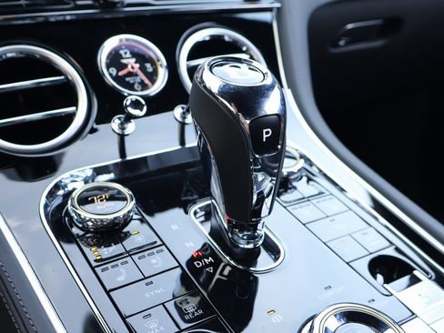 Used 2024 Bentley Continental GT V8 image 30