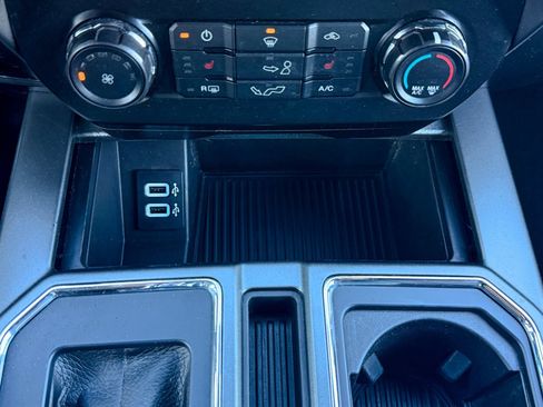 Certified 2017 Ford F150 XLT w/ Equipment Group 302A Luxury image 31