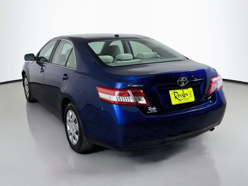 Used 2010 Toyota Camry LE FWD image 8