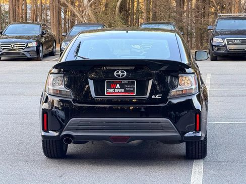 Used 2016 Scion tC image 5